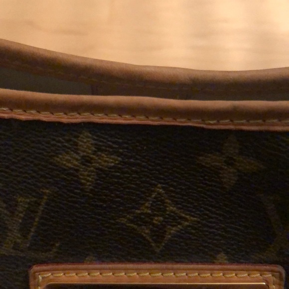 Louis Vuitton bag - Picture 9 of 16